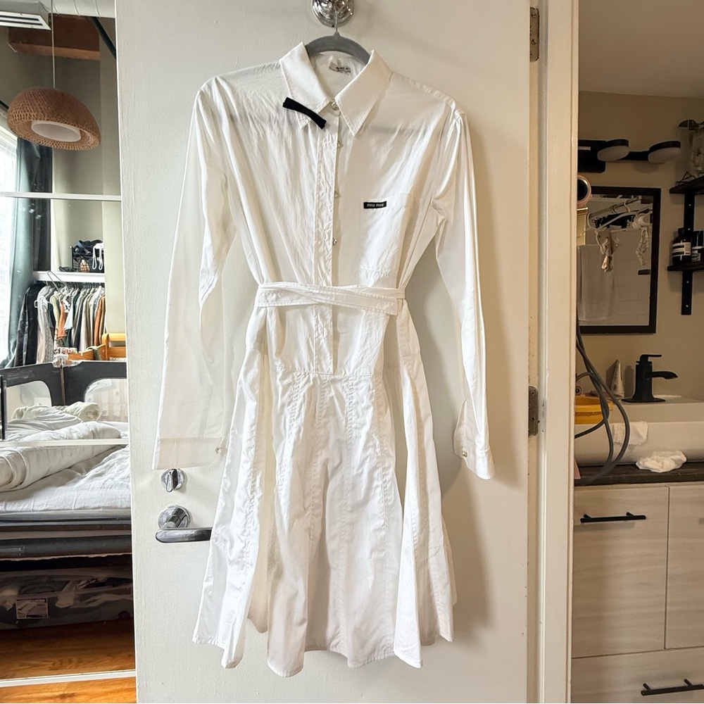 Miu Miu Elegant White Long Sleeve pleated Dress